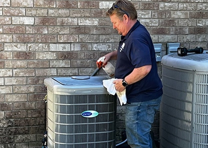 tech performing air conditioning service in georgetown tx